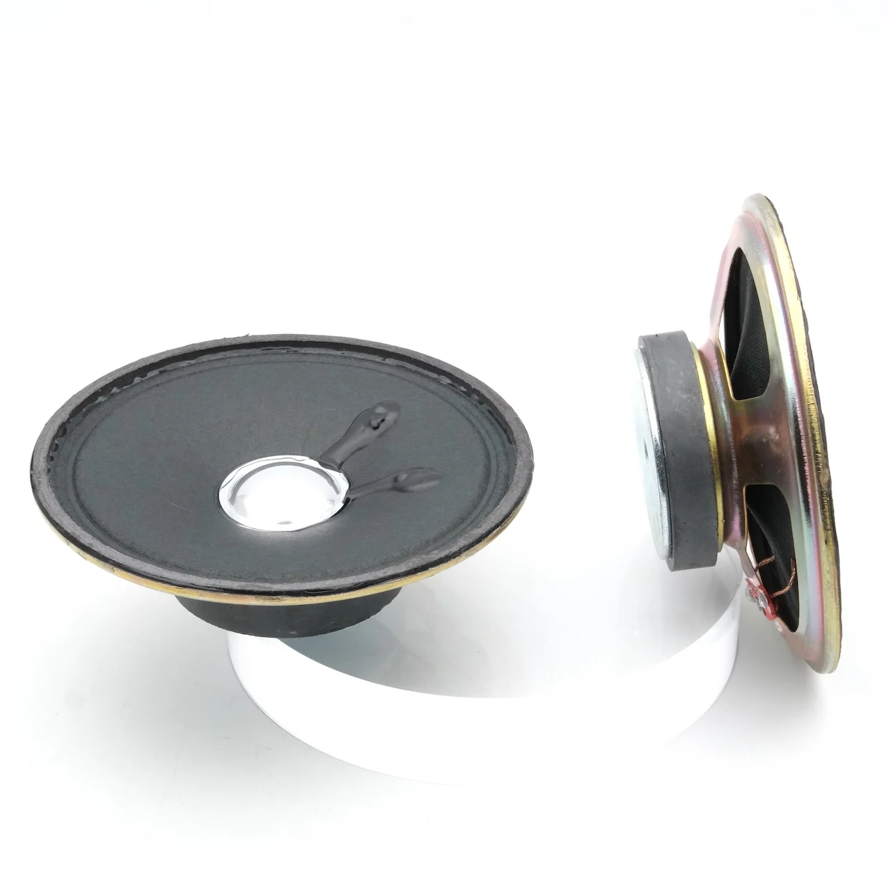 Altavoz Redondo Ultrafino de 9 - Speakers reseña y precio