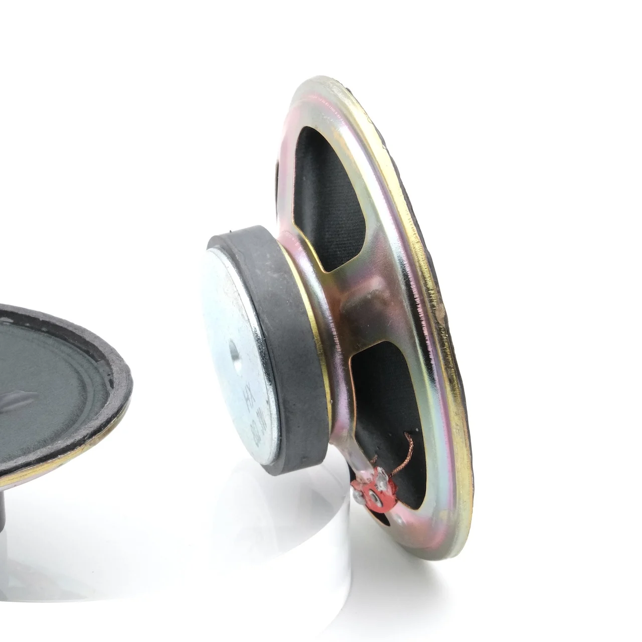 Altavoz Redondo Ultrafino de 9 - Speakers reseña y precio